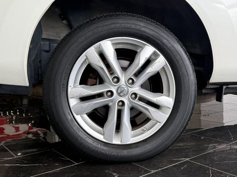 Used 2013 Nissan Rogue SV AWD/4WD image 19