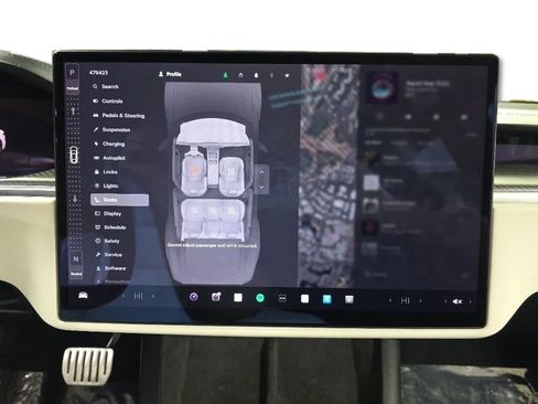 Used 2022 Tesla Model S Plaid image 33