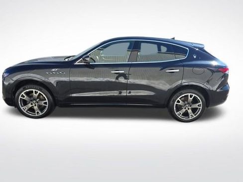 Used 2023 Maserati Levante GT image 4