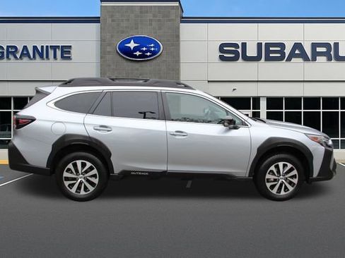 Certified 2025 Subaru Outback Premium image 12