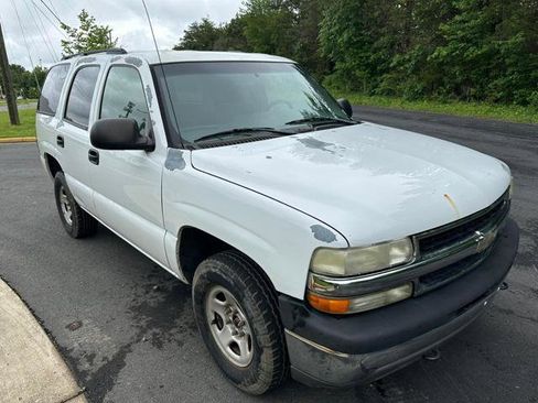 Used 2005 Chevrolet Tahoe 4WD w/ Skid Plate Package image 2