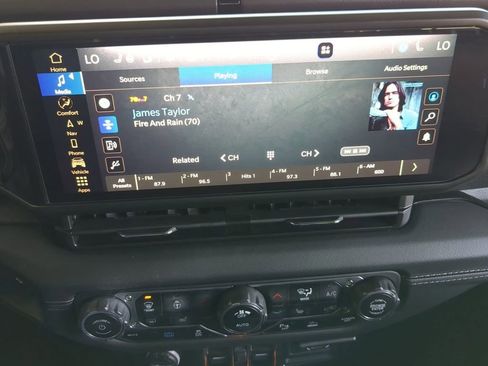 Used 2024 Jeep Wrangler Unlimited Rubicon 4xe image 16