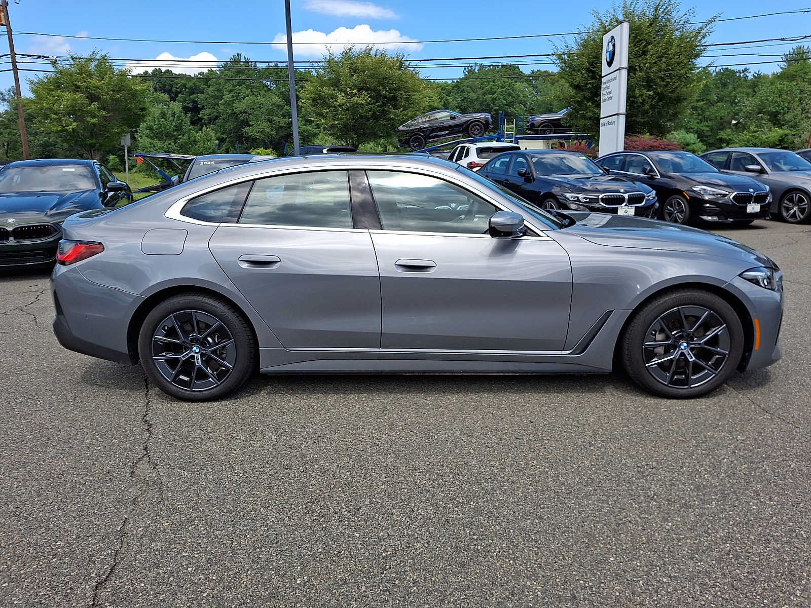 Used 2025 BMW i4 xDrive40i w/ Parking Assistance Package AWD/4WD image 8