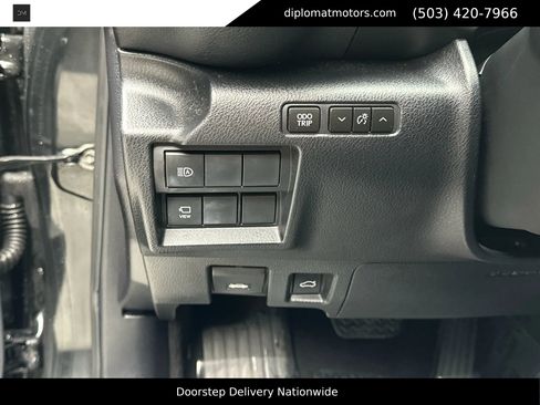 Used 2021 Lexus IS 300 AWD w/ Comfort Package image 36
