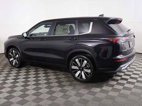 New 2026 Mitsubishi Outlander SE AWD/4WD image 17