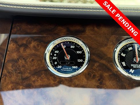 Used 2023 Bentley Continental GT Azure image 54