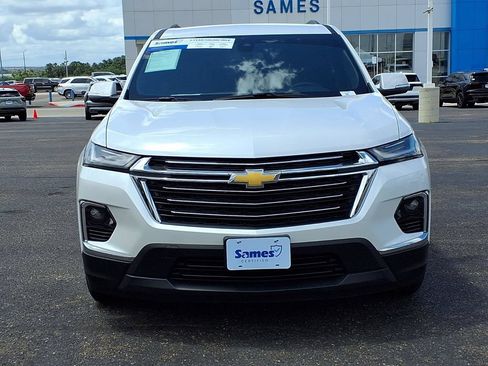 Used 2023 Chevrolet Traverse LT FWD image 3