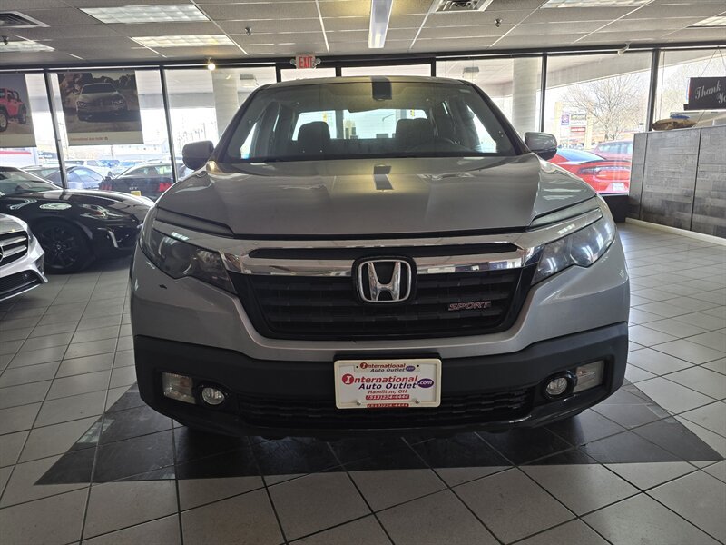 Used 2019 Honda Ridgeline Sport image 2
