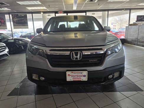 Used 2019 Honda Ridgeline Sport image 2
