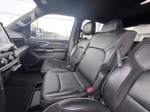 Used 2023 RAM 1500 Laramie AWD/4WD image 15