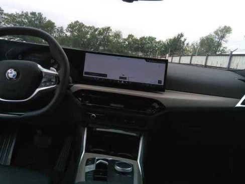 Used 2025 BMW 330i xDrive Sedan image 6