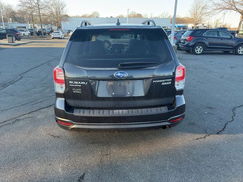 Used 2017 Subaru Forester 2.5i Premium w/ All-Weather Package image 6