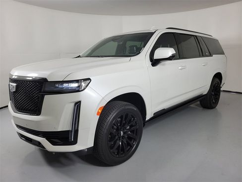 Certified 2024 Cadillac Escalade ESV Sport Platinum w/ LPO, ONYX Package image 2