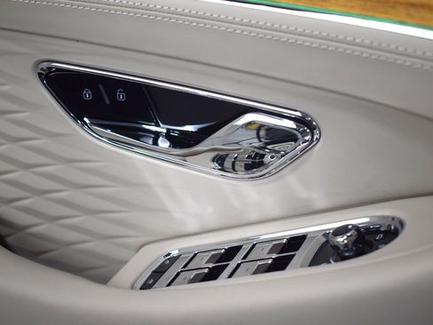 New 2026 Bentley Continental GTC AWD/4WD image 38