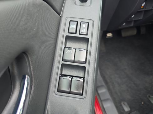 Used 2024 Nissan Frontier Pro-X w/ Technology Package image 13