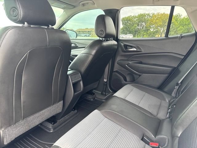Used 2024 Chevrolet Trax LT w/ Driver Confidence Package FWD image 22