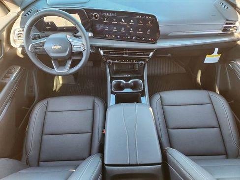 New 2026 Chevrolet Traverse LT w/ Driver Confidence Package FWD image 19