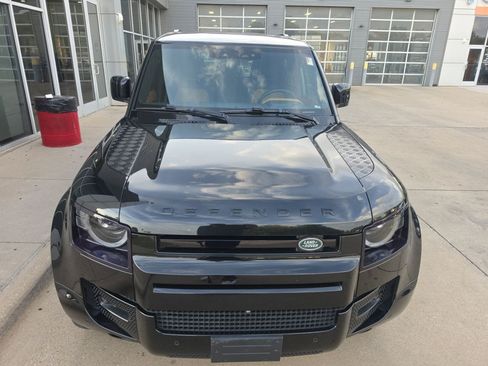 Used 2023 Land Rover Defender 130 X AWD/4WD image 2