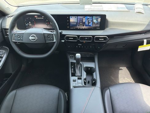 New 2026 Nissan Sentra SR w/ SR Premium Package FWD image 2
