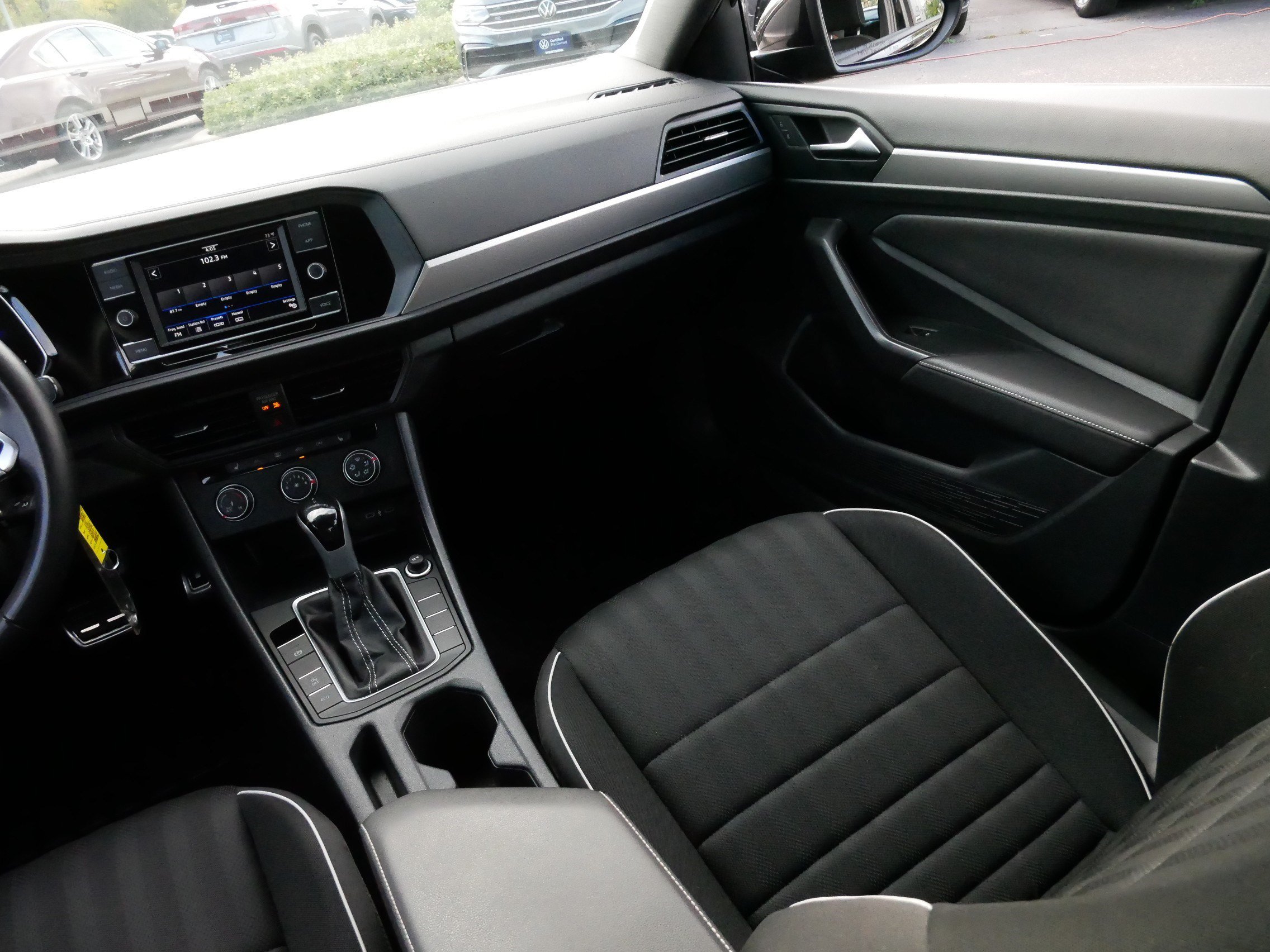 Certified 2024 Volkswagen Jetta Sport FWD image 12