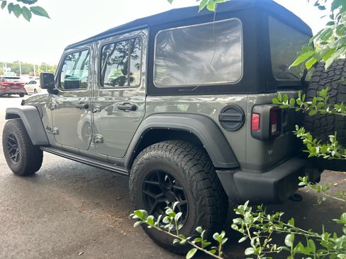 Used 2022 Jeep Wrangler Unlimited Sport AWD/4WD image 6