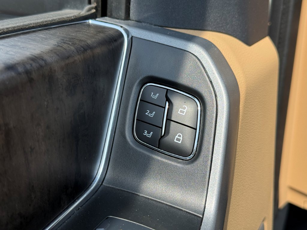 Used 2024 Ford F250 Lariat w/ Sport Appearance Package AWD/4WD image 14