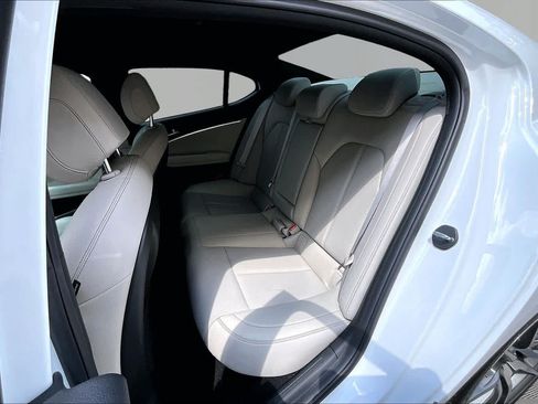 Used 2023 Genesis G70 2.0T RWD image 21