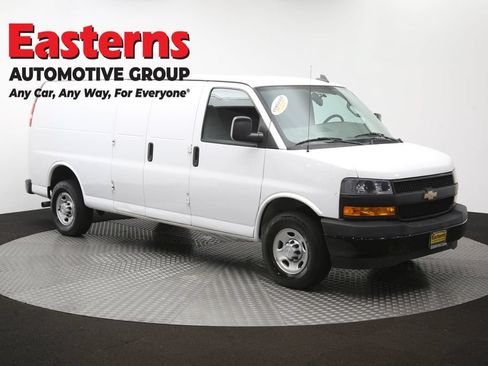 Used 2019 Chevrolet Express 2500 Extended RWD image 46