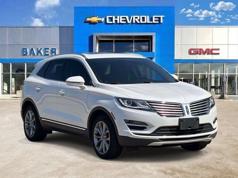 Used 2017 Lincoln MKC Select w/ Select Plus Package AWD/4WD image 1