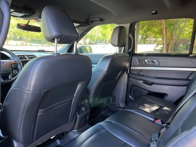 Used 2019 Ford Explorer XLT w/ Equipment Group 202A FWD image 15