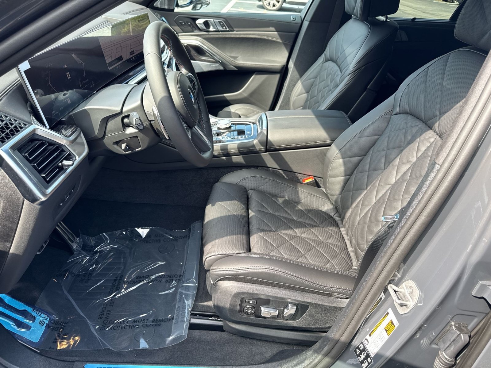 New 2027 BMW X6 M60i AWD/4WD image 10