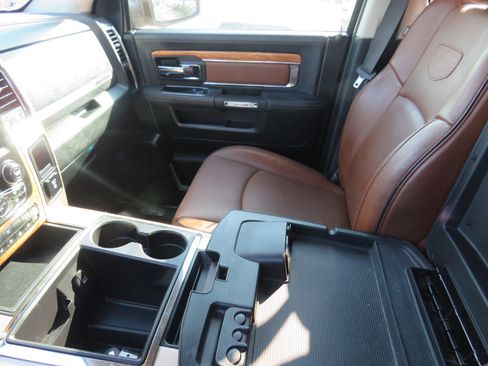 Used 2015 RAM 1500 Laramie Longhorn w/ Convenience Group image 17