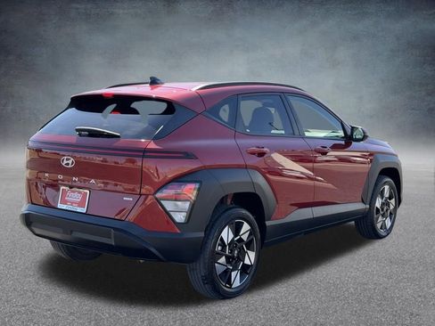 Used 2025 Hyundai Kona SEL AWD/4WD image 3