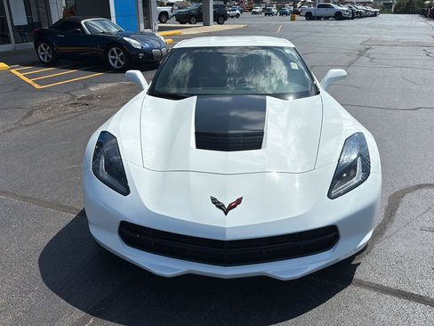 Used 2019 Chevrolet Corvette Stingray Coupe w/ Battery Protection Package RWD image 10