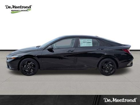 New 2026 Hyundai Elantra Sport FWD image 8