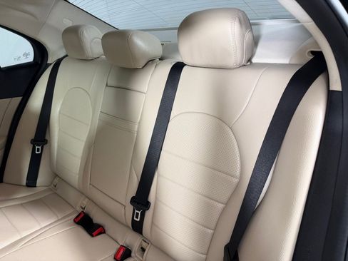 Used 2016 Mercedes-Benz C 300 Sedan image 21