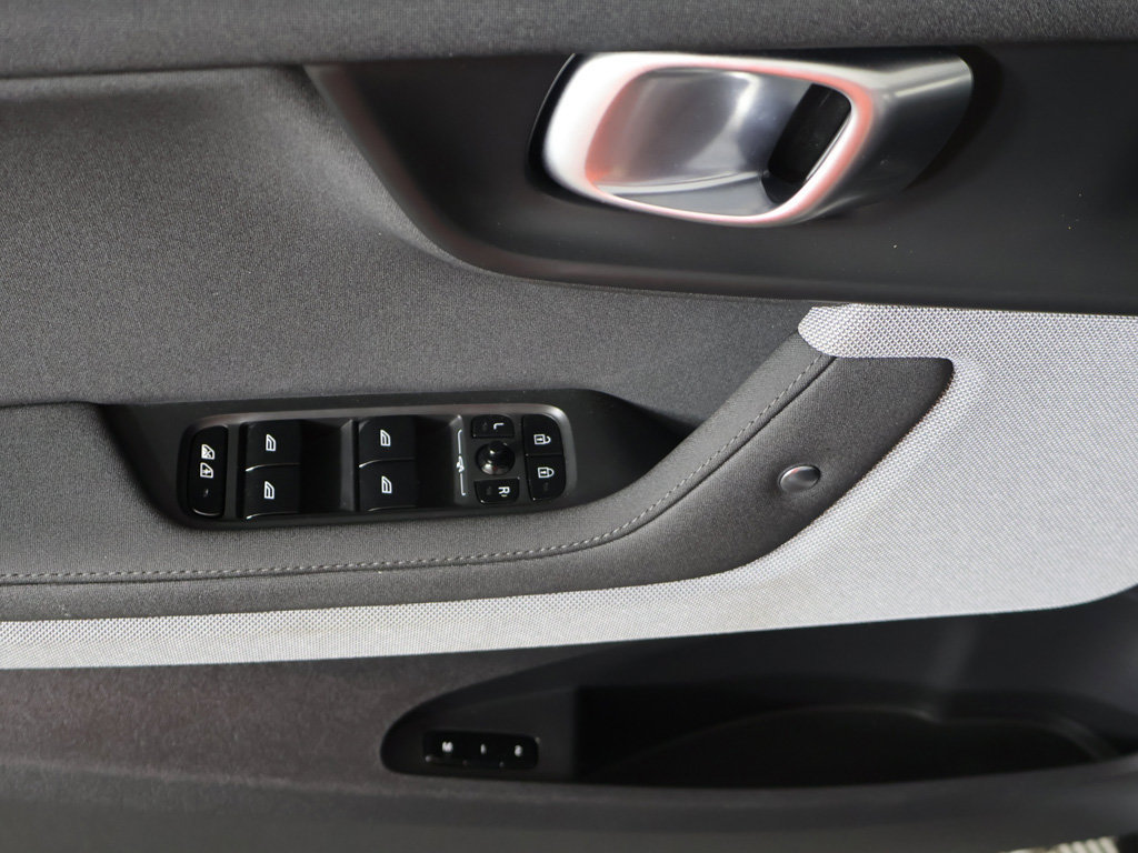 Used 2024 Polestar Polestar 2 AWD/4WD image 33