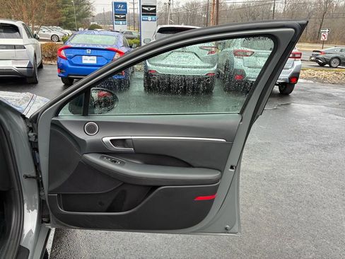 Used 2021 Hyundai Sonata SEL w/ Winter Weather Package image 42