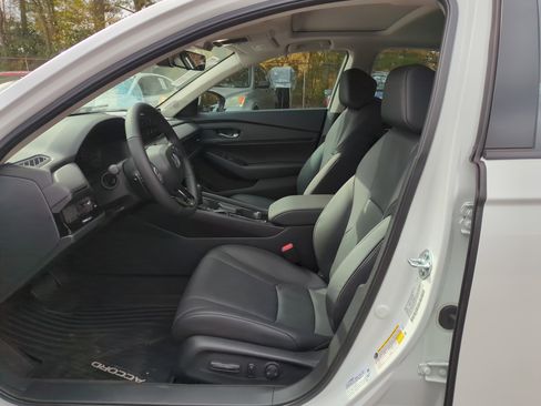 New 2025 Honda Accord EX-L image 18