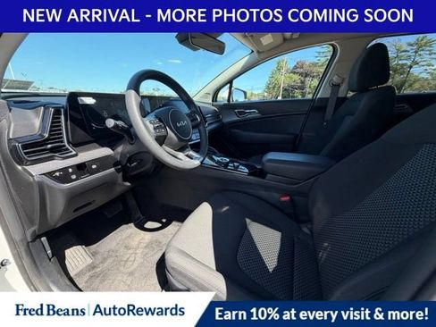 Used 2025 Kia Sportage LX AWD/4WD image 10