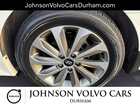 Used 2017 Hyundai Sonata Sport w/ Value Edition Package 02 image 27