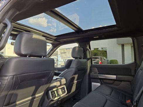 New 2026 Ford F250 Platinum image 15