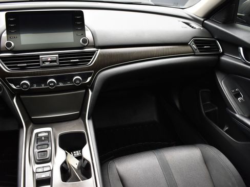 Used 2018 Honda Accord EX image 35