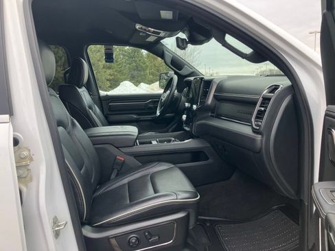 Used 2024 RAM 1500 Limited AWD/4WD image 19