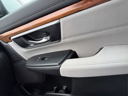 Used 2017 Honda CR-V EX image 22