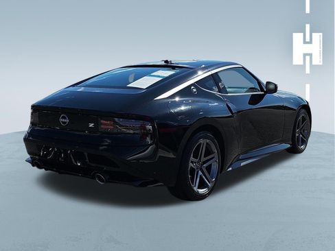 Used 2025 Nissan Z Sport w/ Floor Mat Package RWD image 4
