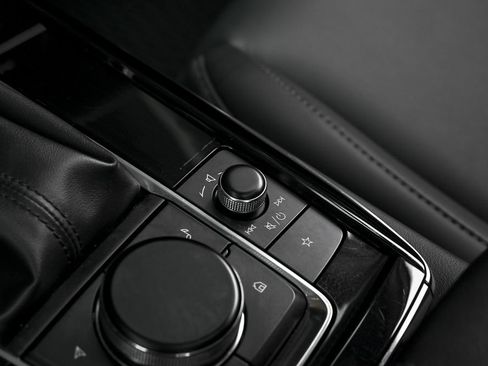 Certified 2025 MAZDA CX-30 AWD 2.5 S w/ Preferred Package image 34