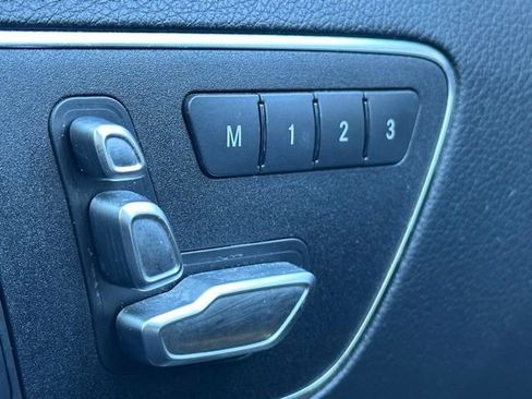 Used 2015 Mercedes-Benz E 350 4MATIC Sedan image 19