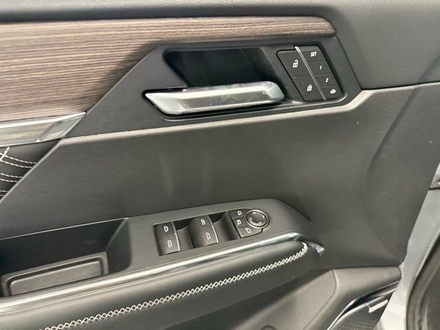 New 2026 GMC Acadia Denali w/ Super Cruise Package FWD image 15