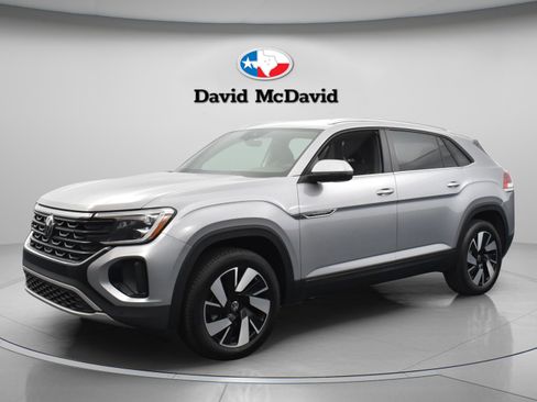 Used 2024 Volkswagen Atlas Cross Sport SE image 5